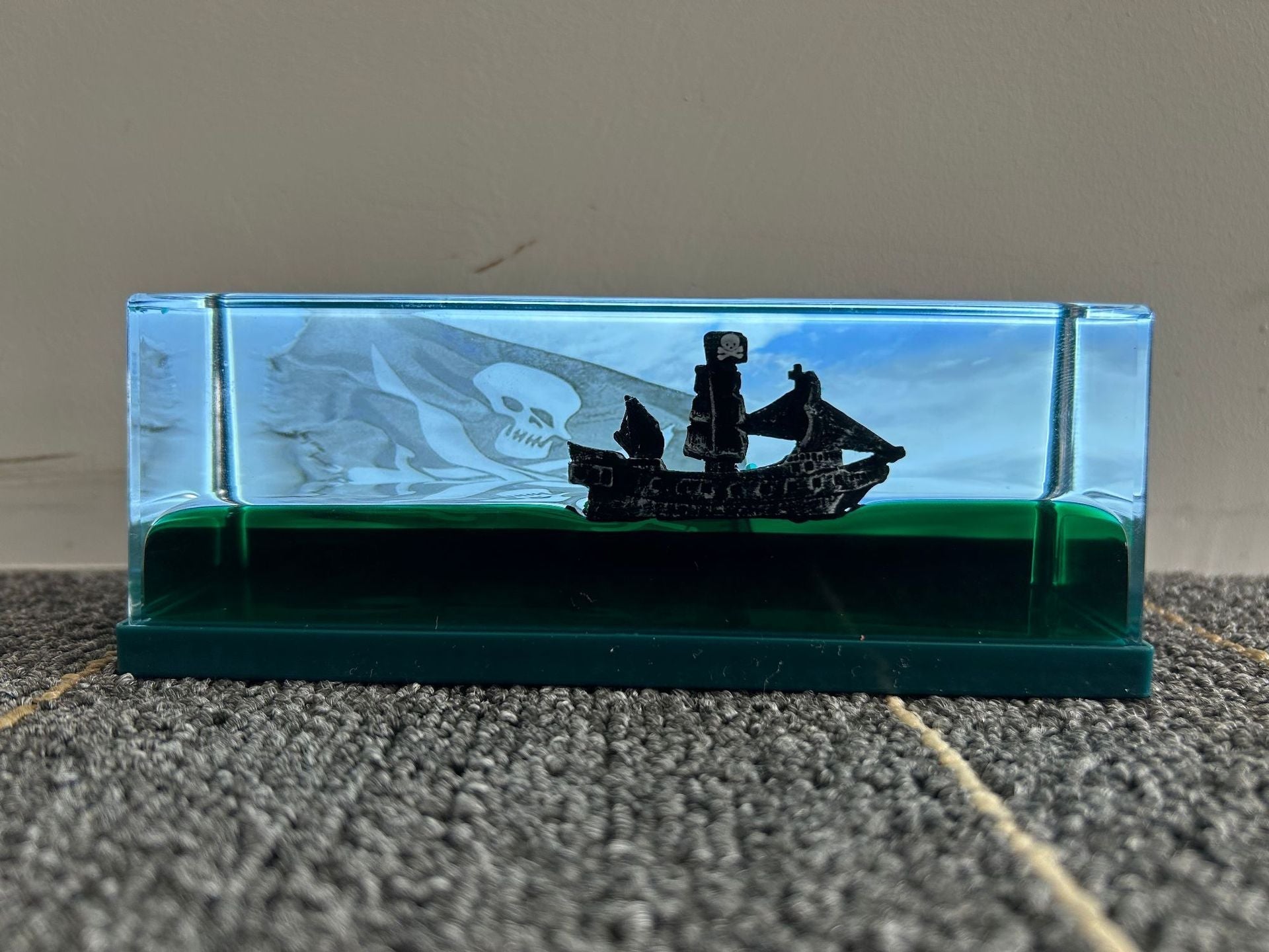 🎅Christmas Sales🎉Floating Liquid Ship Ornament